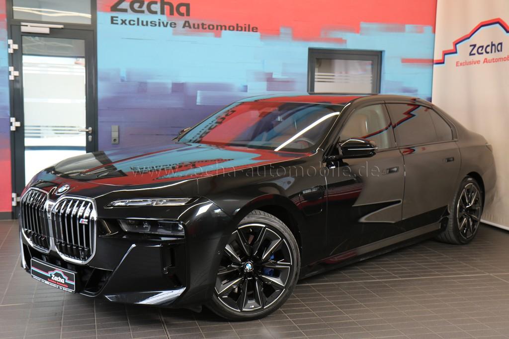 BMW M760 e xDr.ExecLounge.AHK.PanoSkyLounge.FondEnt.