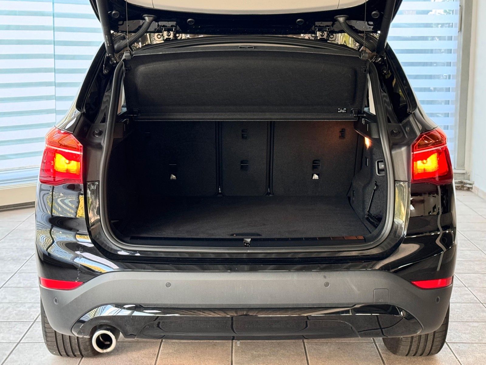 BMW X1 xD25e KAMERA AHK Shz Navi Unfallfrei foto 7