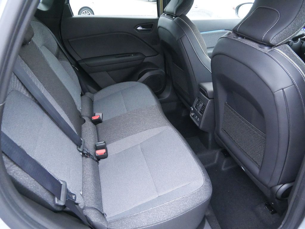 Fahrzeugabbildung Renault Captur Techno TCe 90