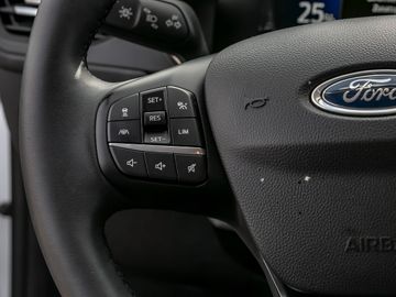 Ford Kuga 2.5 Plug-In Hybrid Titanium X Stauassistent