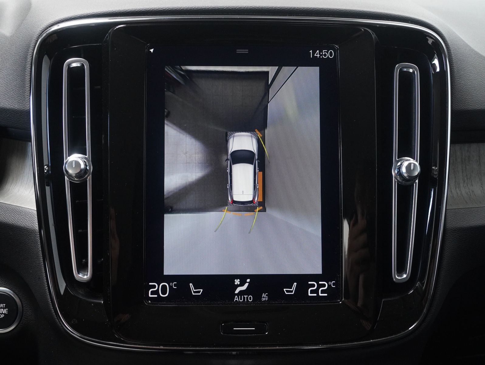 Fahrzeugabbildung Volvo XC40 B4 B Inscription LED/NAVI/ACC/LEDER/360°