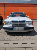 Mercedes-Benz Mercedes Benz W124 200E - Mercedes-Benz 200 aus 1990