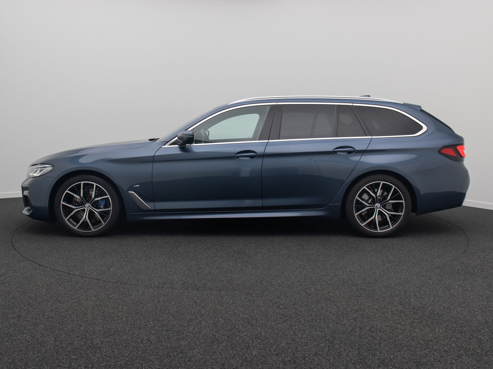 Fahrzeugabbildung BMW 540i xD M Sport Laser HUD DAB H/K Kamera Panoram