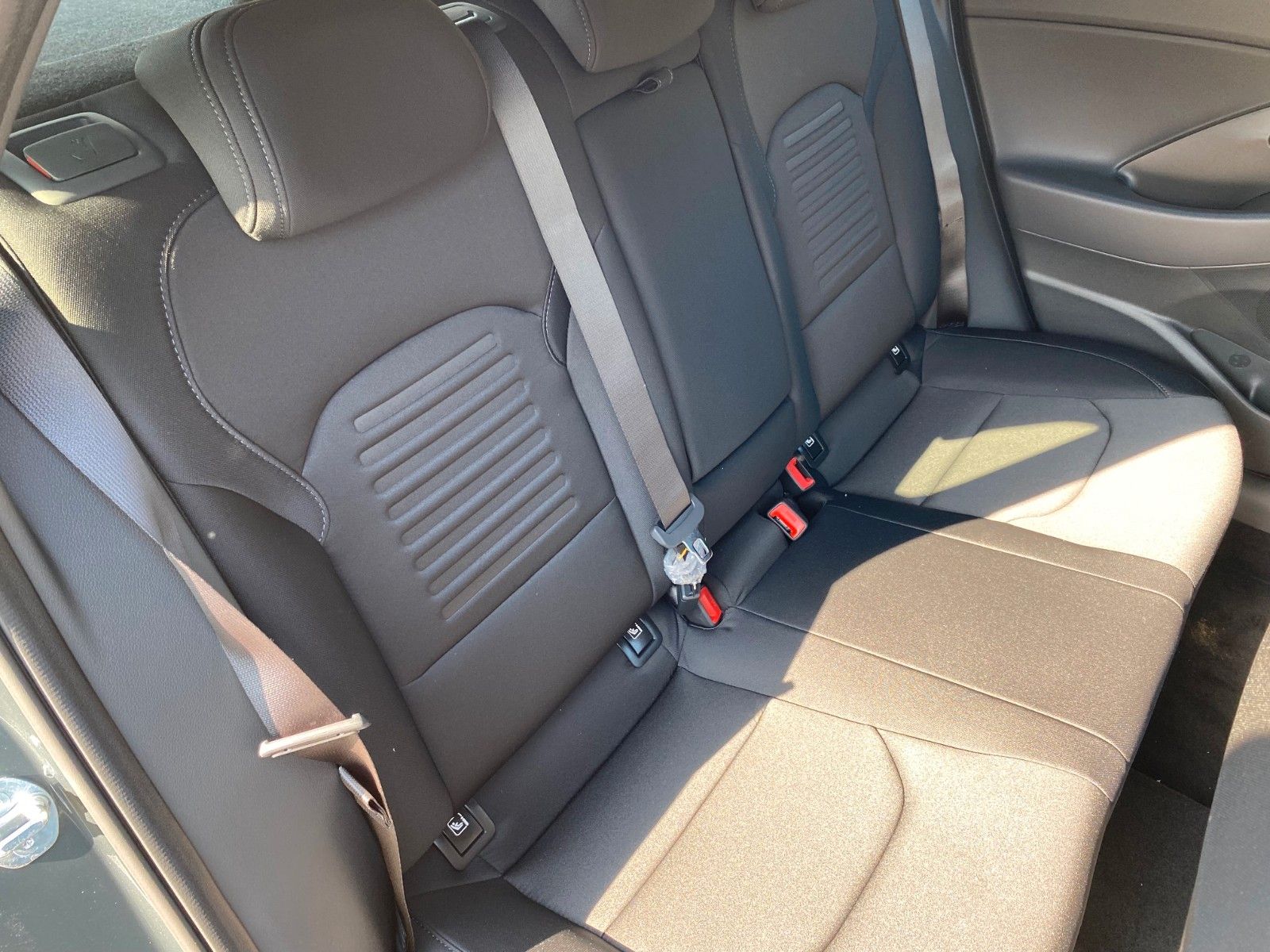 Fahrzeugabbildung Hyundai i30 1.5 T-GDI 48V Advantage *Navi*RFKamera*ACC*