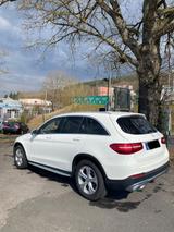 Mercedes-Benz GLC 220 d 4MATIC AMG Line Autom. AMG Line - gebrauchte Mercedes-Benz GLC 220 aus dem Jahr 2015