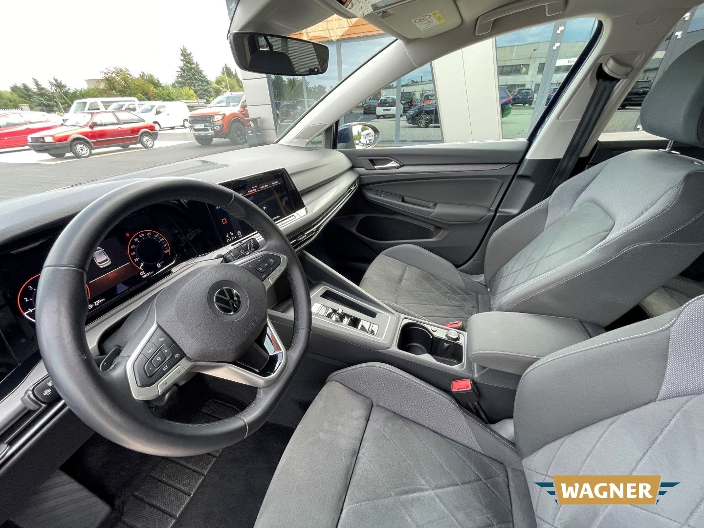 Fahrzeugabbildung Volkswagen Golf VIII Style eTSI 1.5  Automatik