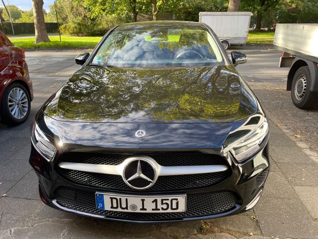 MERCEDES-BENZ A 180 Neuwerig 