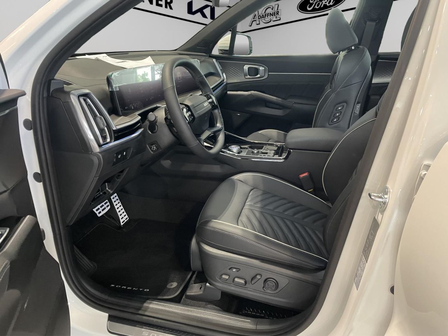 Fahrzeugabbildung Kia Sorento Platinum 4WD HUD Niveau Navi Leder