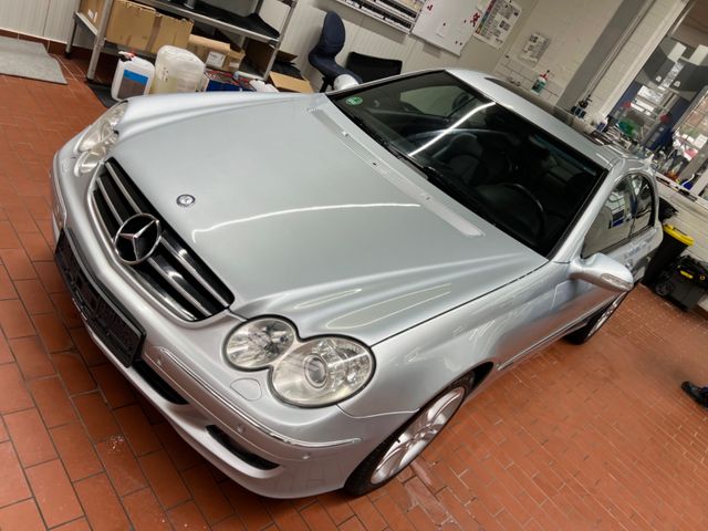 Mercedes-Benz CLK 220 CDI Coupe mit Motorschaden Lagerschaden