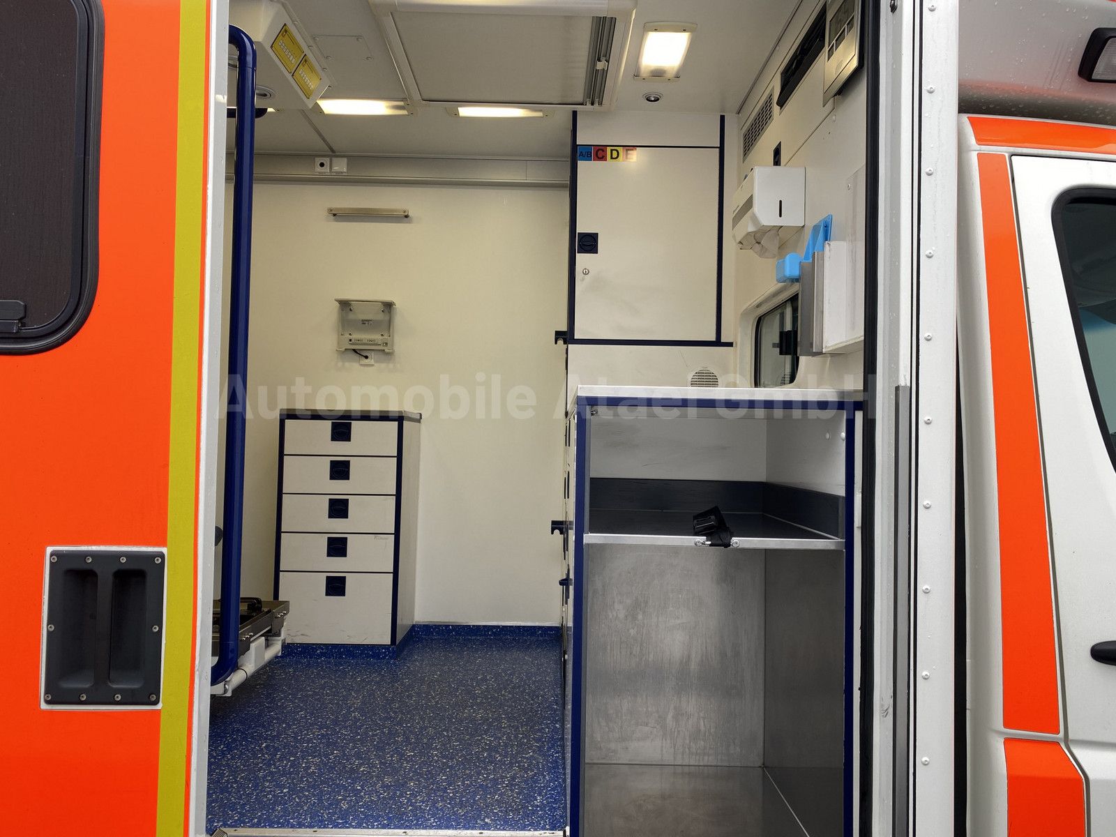 Fahrzeugabbildung Mercedes-Benz Sprinter 518 CDI RTW *TOP ZUSTAND!* 7463