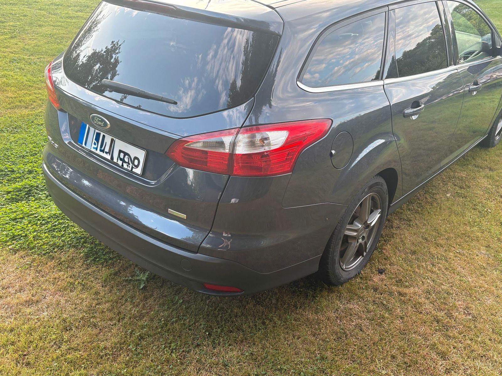 Ford Focus 2013 — photo 6