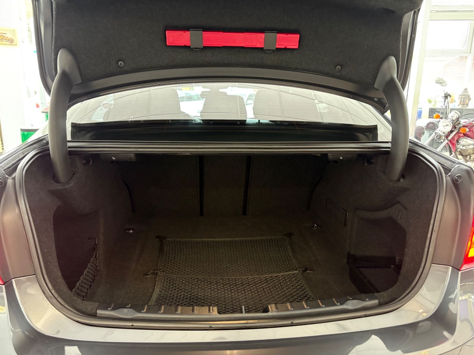 Fahrzeugabbildung BMW 325 d Lim. F30 *NAVIGATION*AMBIENTE*