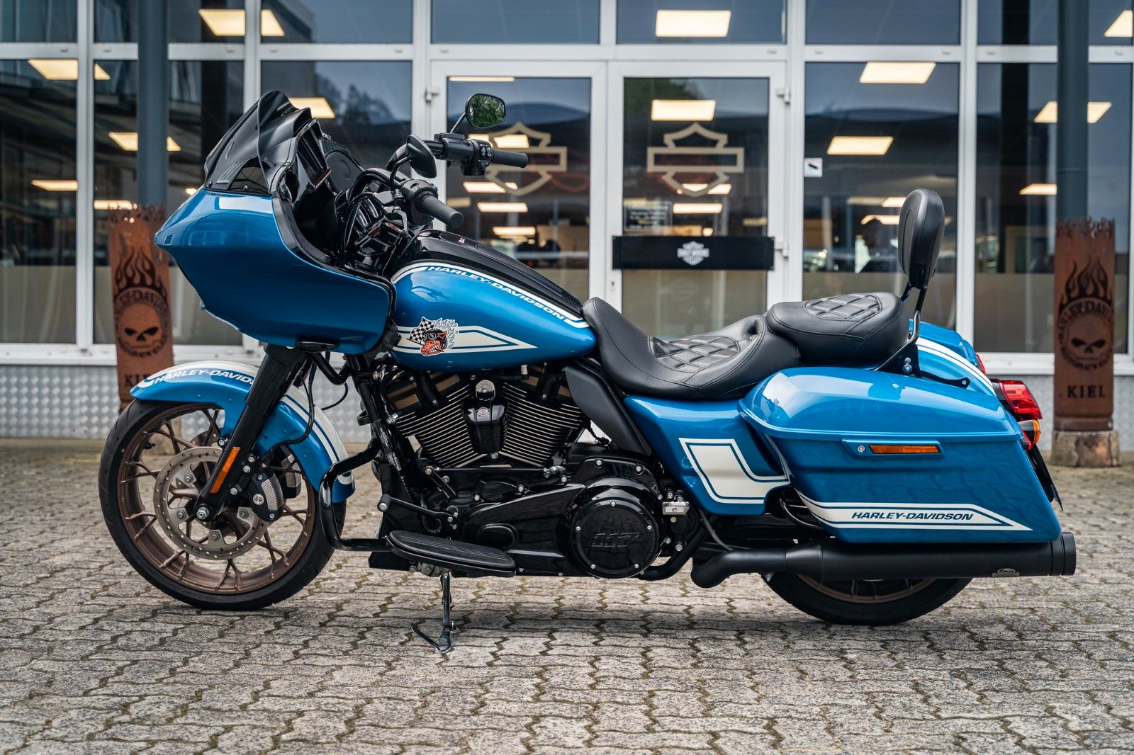 Fahrzeugabbildung Harley-Davidson FLTRXST Road Glide ST "Fast Johnnie" - Custom