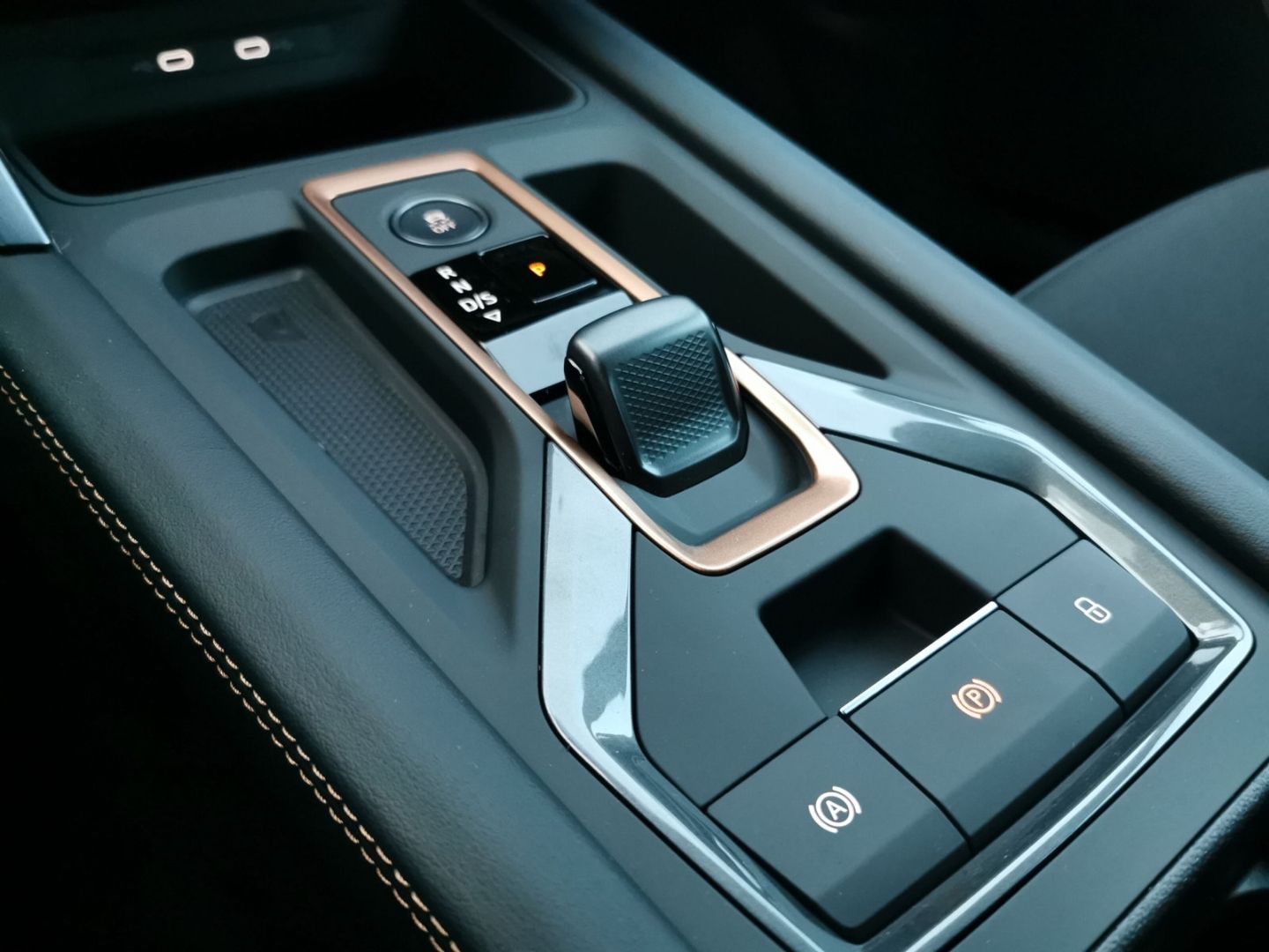 Fahrzeugabbildung CUPRA Formentor Navi digi. Cockpit LED El. Heckklappe