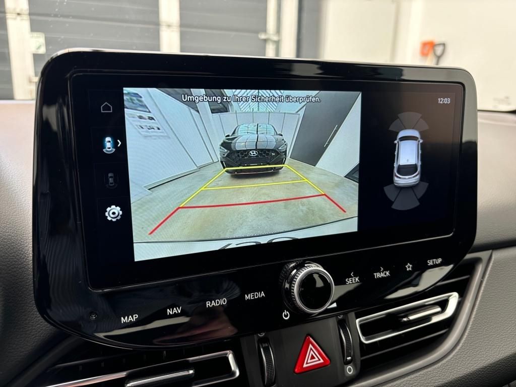 Fahrzeugabbildung Hyundai i30 5-Türer 1.0 T-GDI 6-MT Advantage FLA Navi