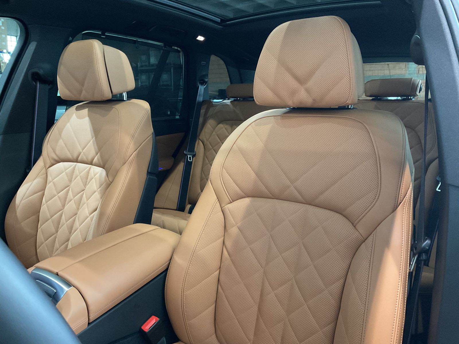 Fahrzeugabbildung BMW X5 xDrive40d M Sportpaket, Massagefunktion, Glas