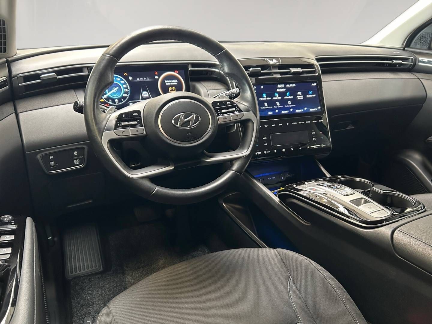 Fahrzeugabbildung Hyundai TUCSON Hybrid TREND