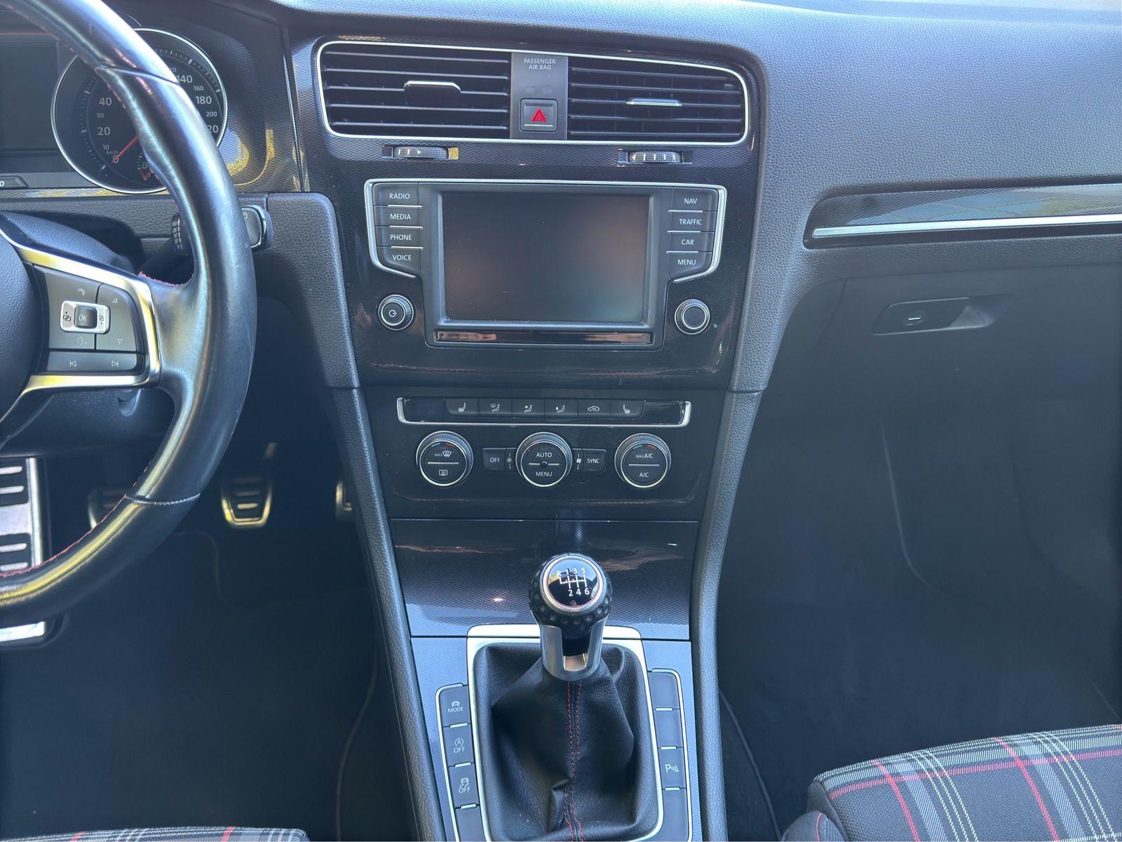 Volkswagen Golf VII 2.0 GTI BMT Xenon+/Kamera/Mirror-Link..