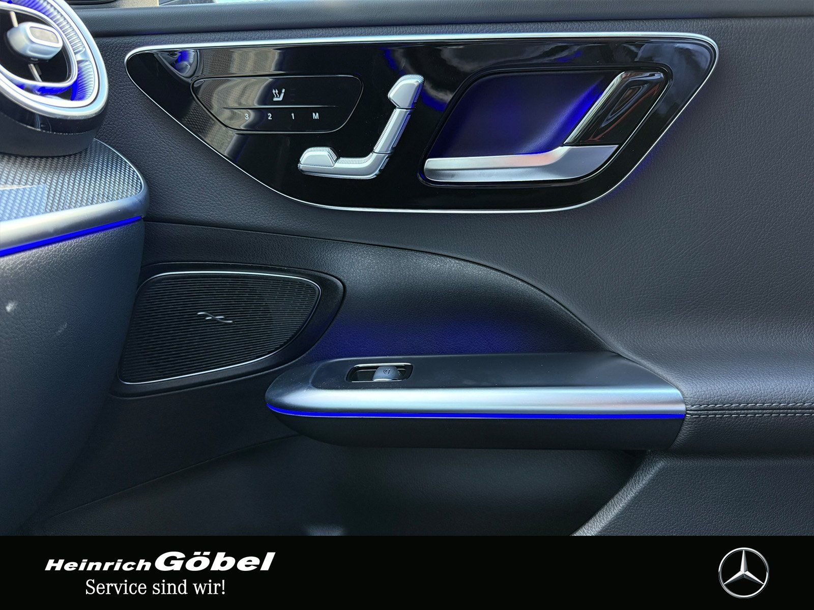 Fahrzeugabbildung Mercedes-Benz C 200 AMG*AHK*MEMORY*AMBIENTE*DIGITAL*360°