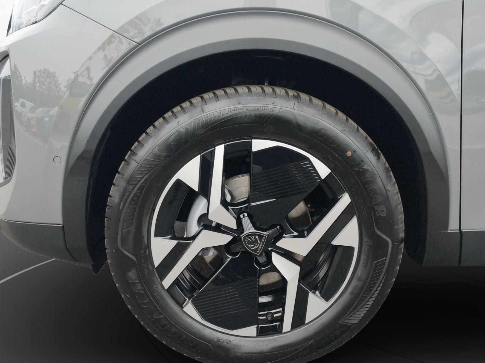Peugeot 2008 Allure 100 Deutsches Fahrzeug Fast Vollauss