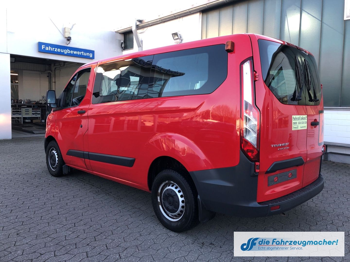 Fahrzeugabbildung Ford Transit Custom Kombi 300 L1 2.2 TDCi *1495
