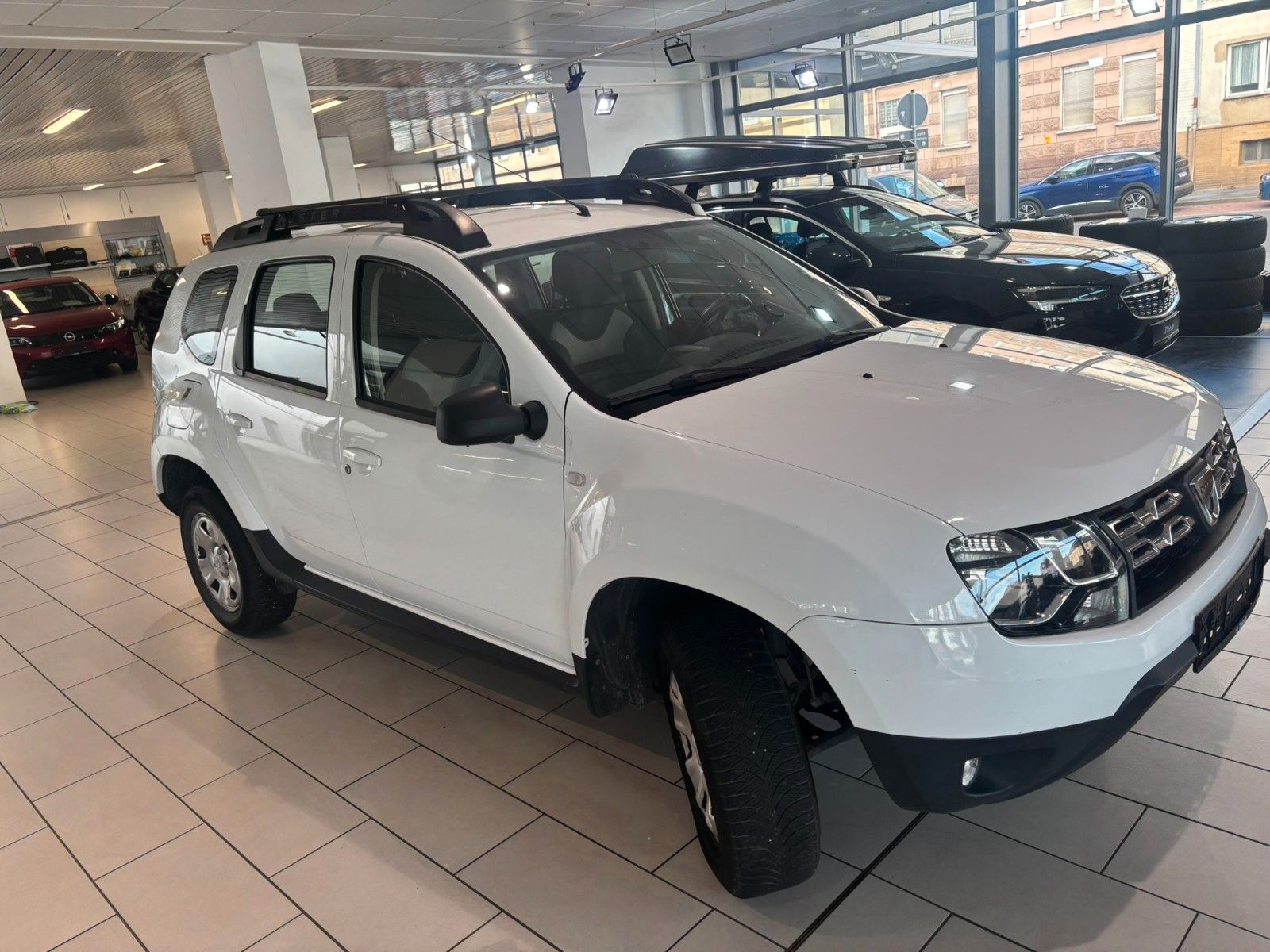 Fahrzeugabbildung Dacia Duster 1.2 92KW 2WD NAVI/ALLWETTER/5-GANG