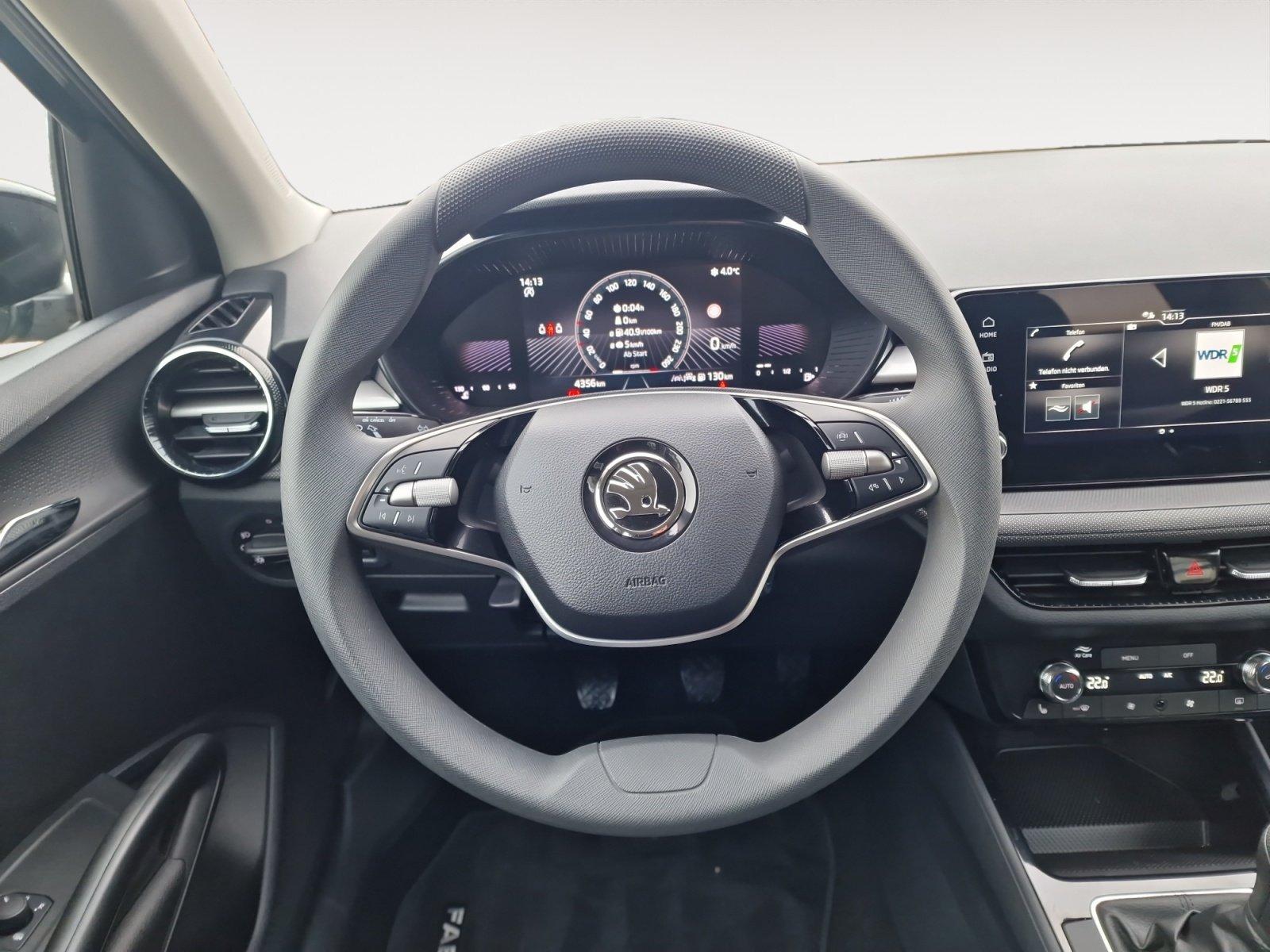 Skoda Fabia 1.0 TSI Selection LED CARPLAY SHZ PDC