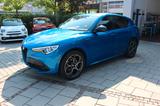 Alfa Romeo Stelvio Veloce Q4 - Alfa Romeo: Blau