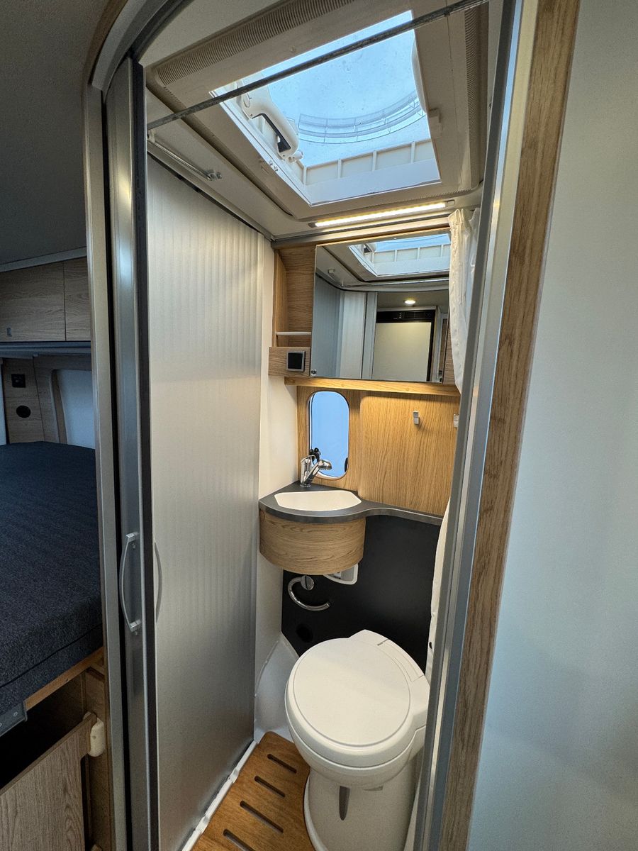 Fahrzeugabbildung Sunlight Cliff 640 FIAT EINZELLBETTEN TV KAMERA 18 ZOLL