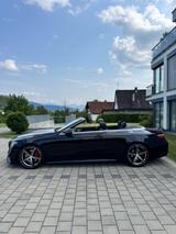 Mercedes-Benz E 300 Autom. - - Mercedes-Benz E 300 mit Benzin-Antrieb: Cabrio