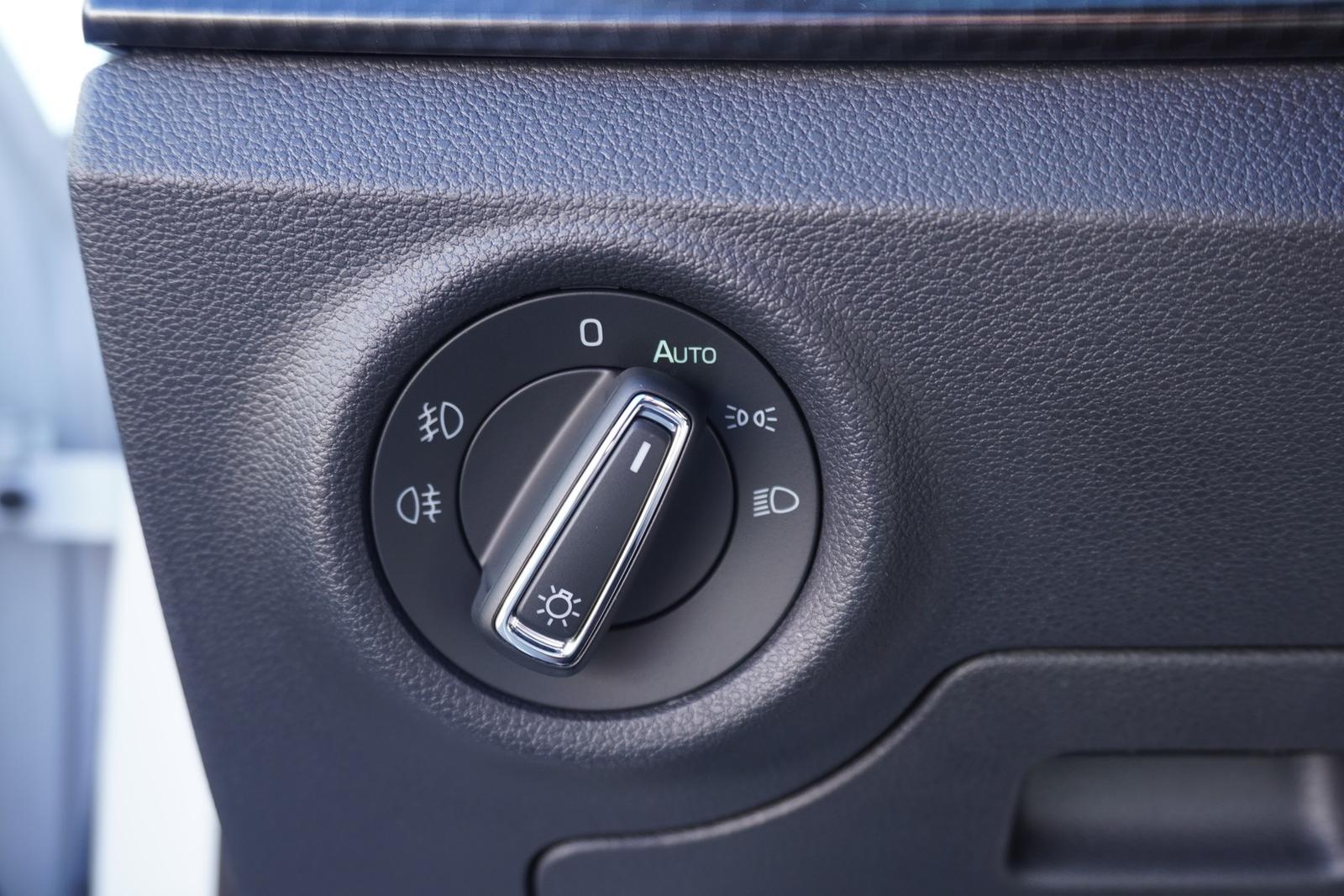 Skoda Kamiq 1.5 TSI Monte Carlo Klimaaut. LED Navi ACC