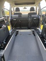 Volkswagen VW Caddy 2.0 TDI Automatik Rollstuhltransport - VW Caddy von privat