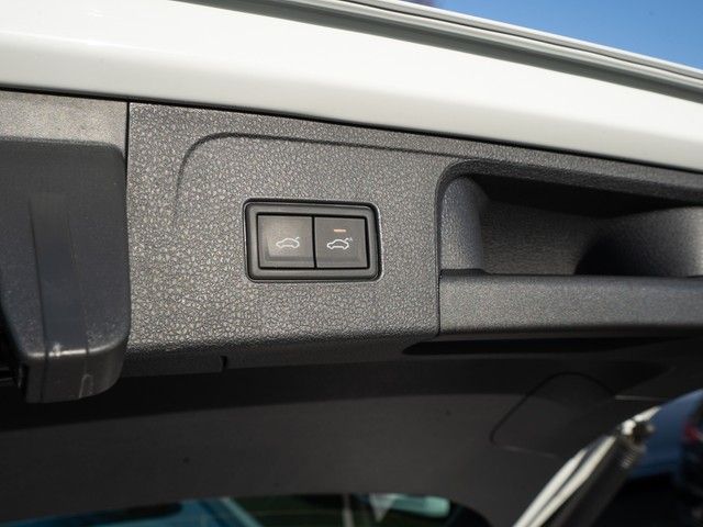 Passat Variant GTE Matrix Leder DCC HUD 360° Pan