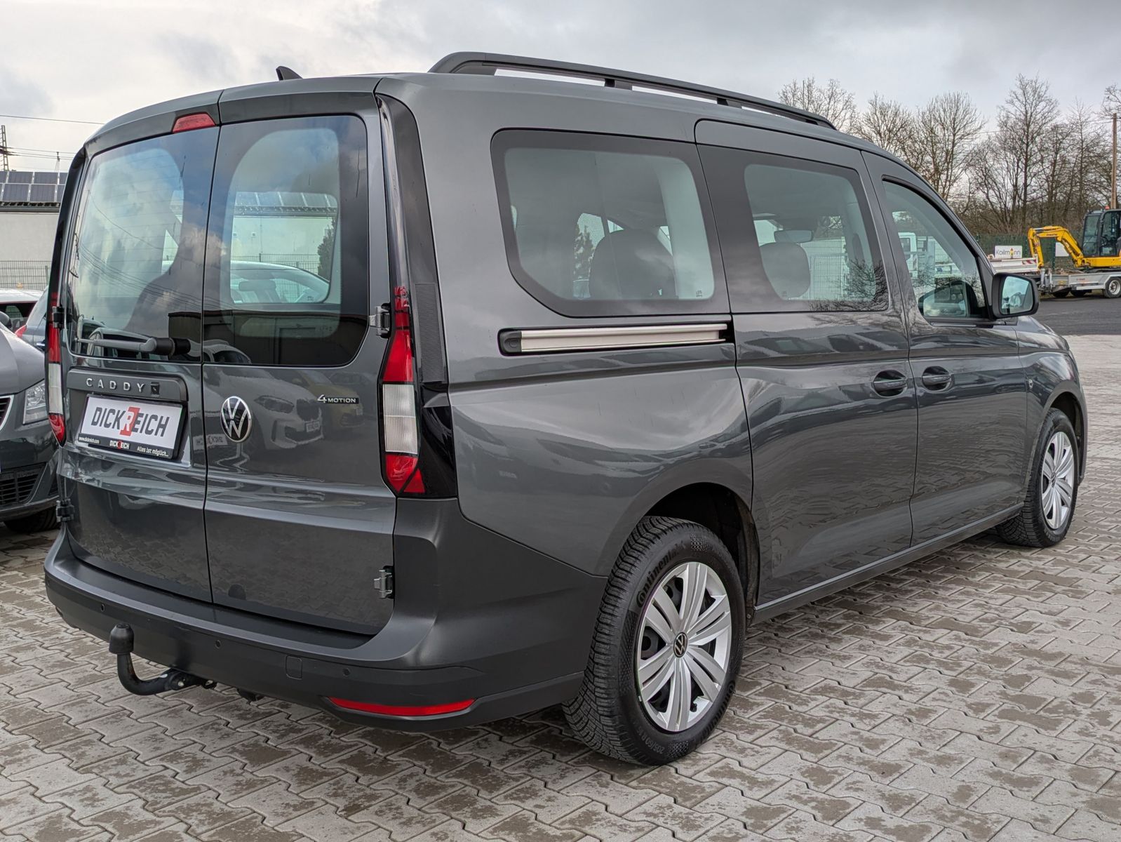 Fahrzeugabbildung Volkswagen Caddy Maxi 2.0 TDI 4M 7-SITZER*AHK*APP*KAMERA