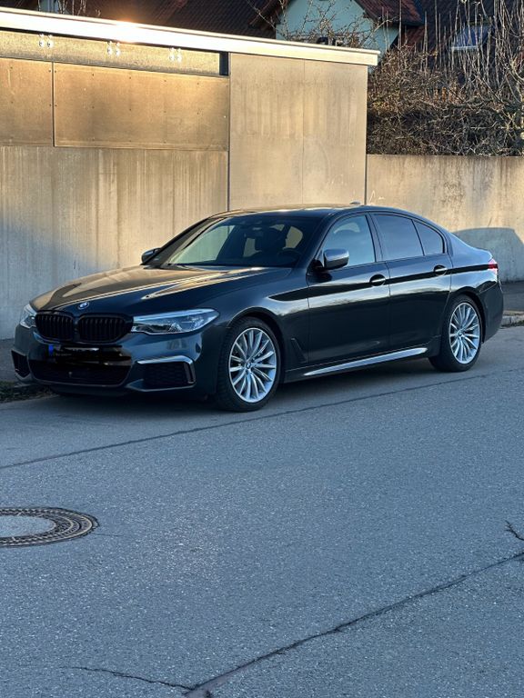 BMW M550