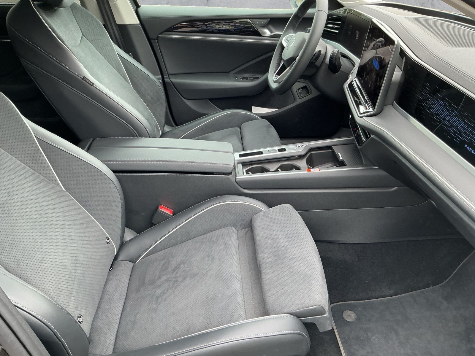 Volkswagen Passat Variant - Bild 13