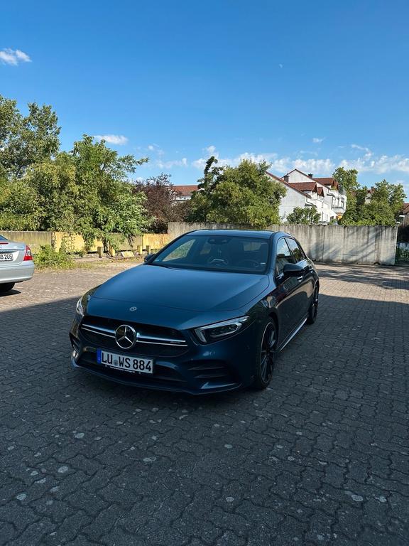 Mercedes-Benz A 35 AMG