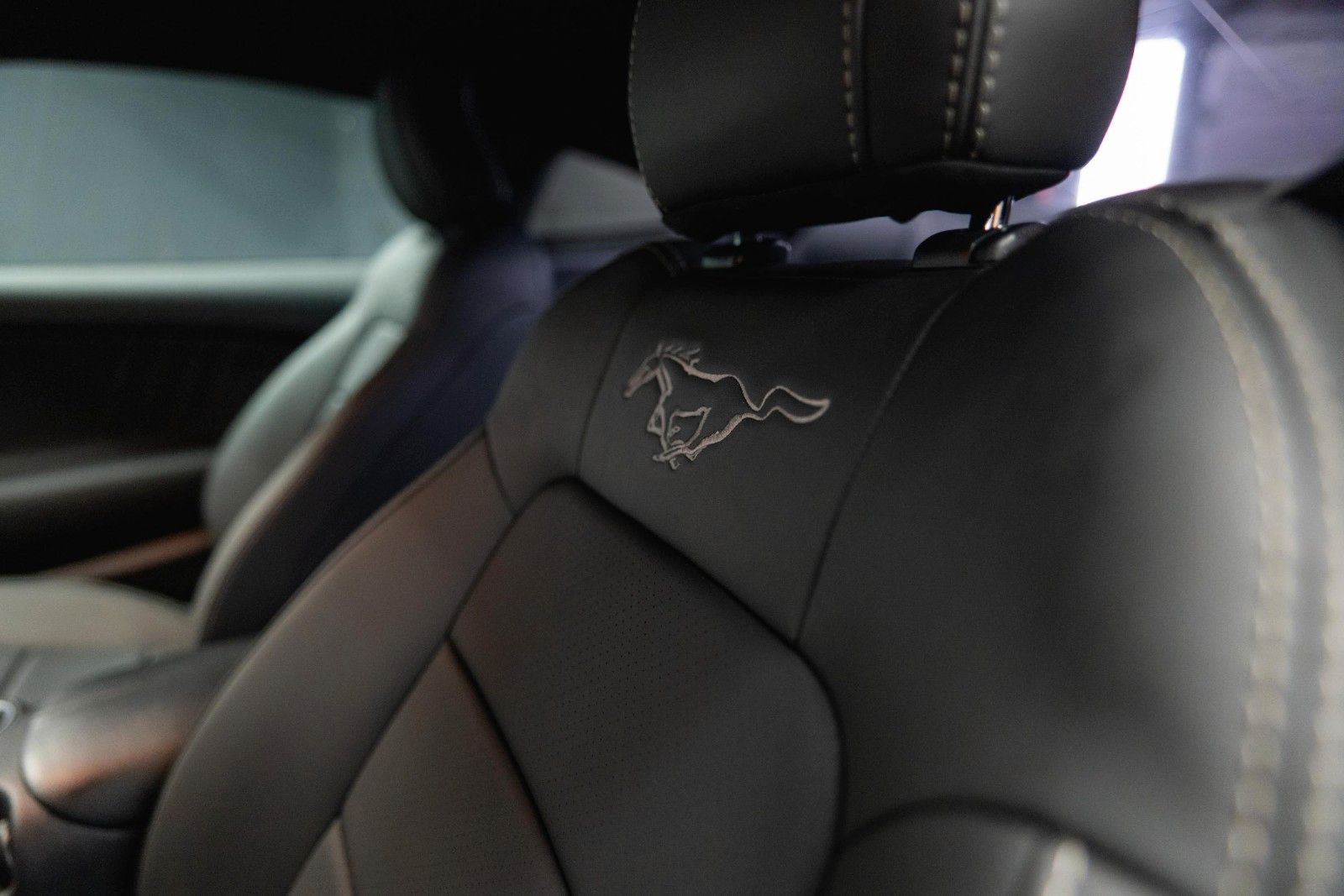 Fahrzeugabbildung Ford Mustang Shelby GT 500 5.0 V8 Performance CarPlay