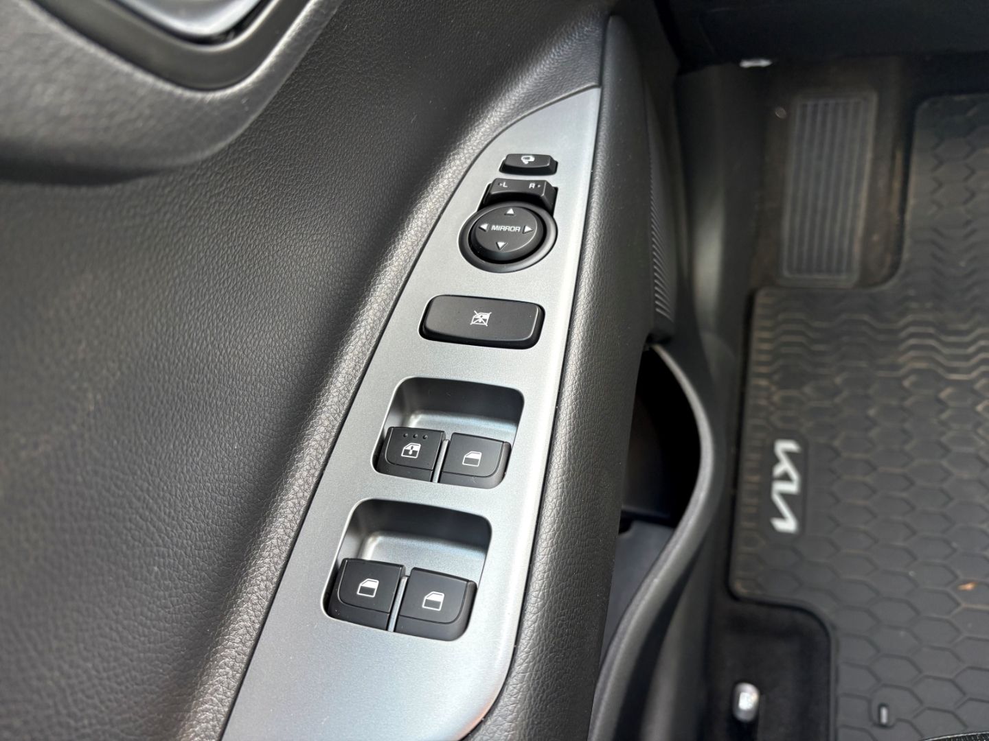 Fahrzeugabbildung Kia Stonic GT Line 1.0 T-GDI Mild-Hybrid EU6d