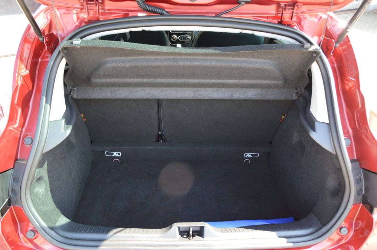 Fahrzeugabbildung Renault Clio IV AHK Alu  Limited