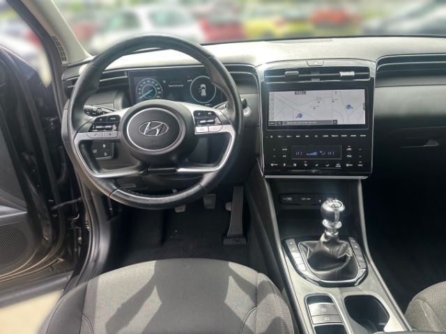 Fahrzeugabbildung Hyundai Tucson Trend Mild-Hybrid 2WD 1.6 T-GDI Assistenz
