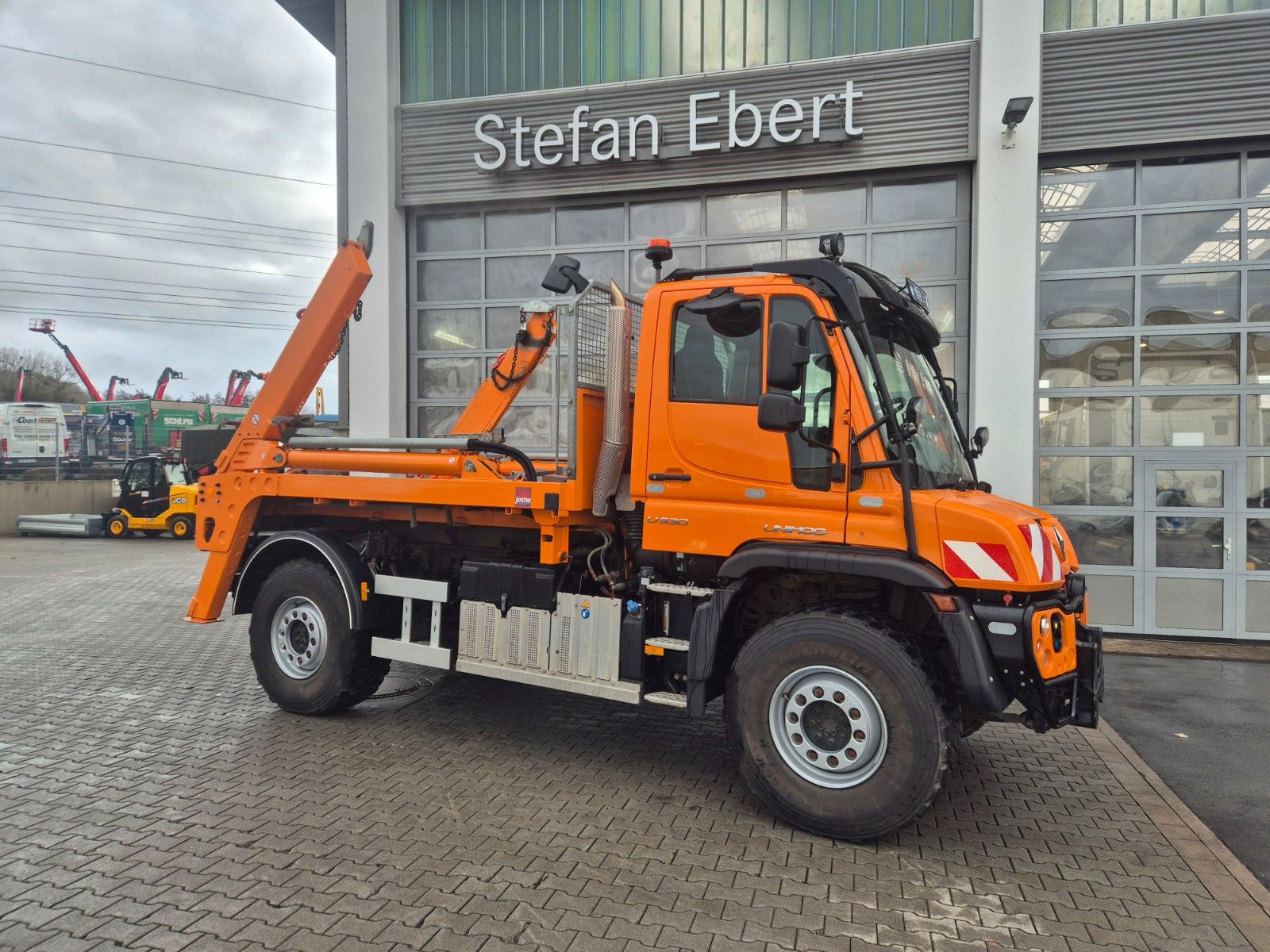 Fahrzeugabbildung Unimog MB U530 4x4 Jotha VarioPilot Zapfwelle Hydro