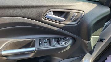 Fahrzeugabbildung Ford Kuga ST-Line