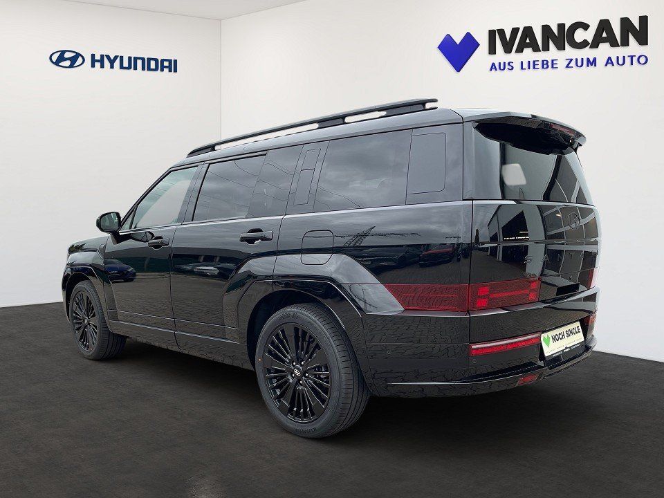 Fahrzeugabbildung Hyundai SANTA FE Plug-in 5-Sitzer AWD Blackline, Digital