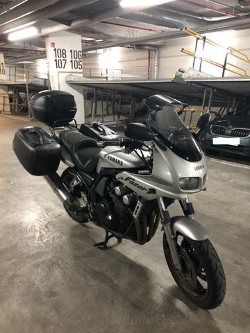 Yamaha Fazer 600 (RJ02)