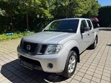 Nissan Navara 2.5 dCi*Doppel-Cab*4x4*Hardtop*Euro5*AC* - Nissan Navara: Hardtop