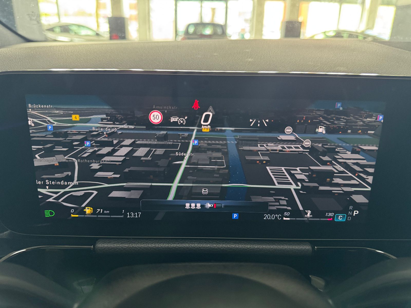 Fahrzeugabbildung Mercedes-Benz GLA 200 d 8GT AMG LINE PLUS MBUX DISTRONIC 19ALU