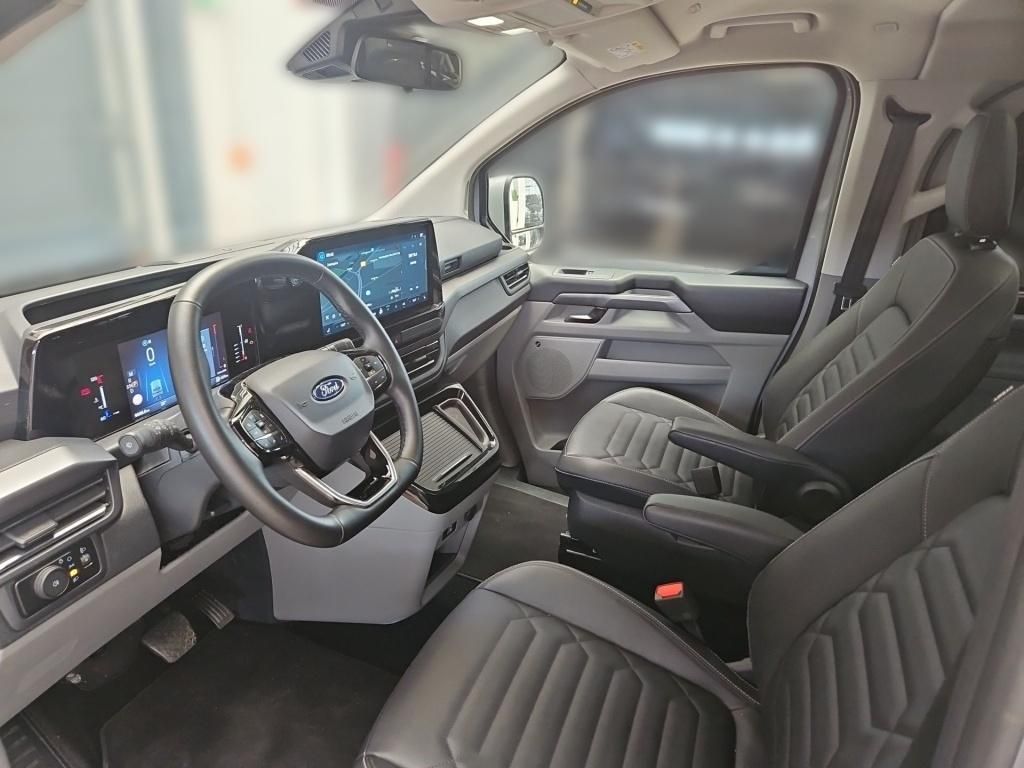 Fahrzeugabbildung Ford Tourneo Custom Titanium X 8 Sitze Pano 4xSitzhzg