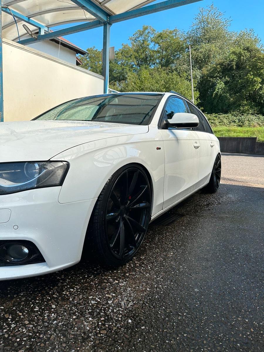 Audi A4 2011 — engine 143 HP (105kW)