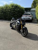Ducati Streetfighter V4S Dark Stealth Edition
